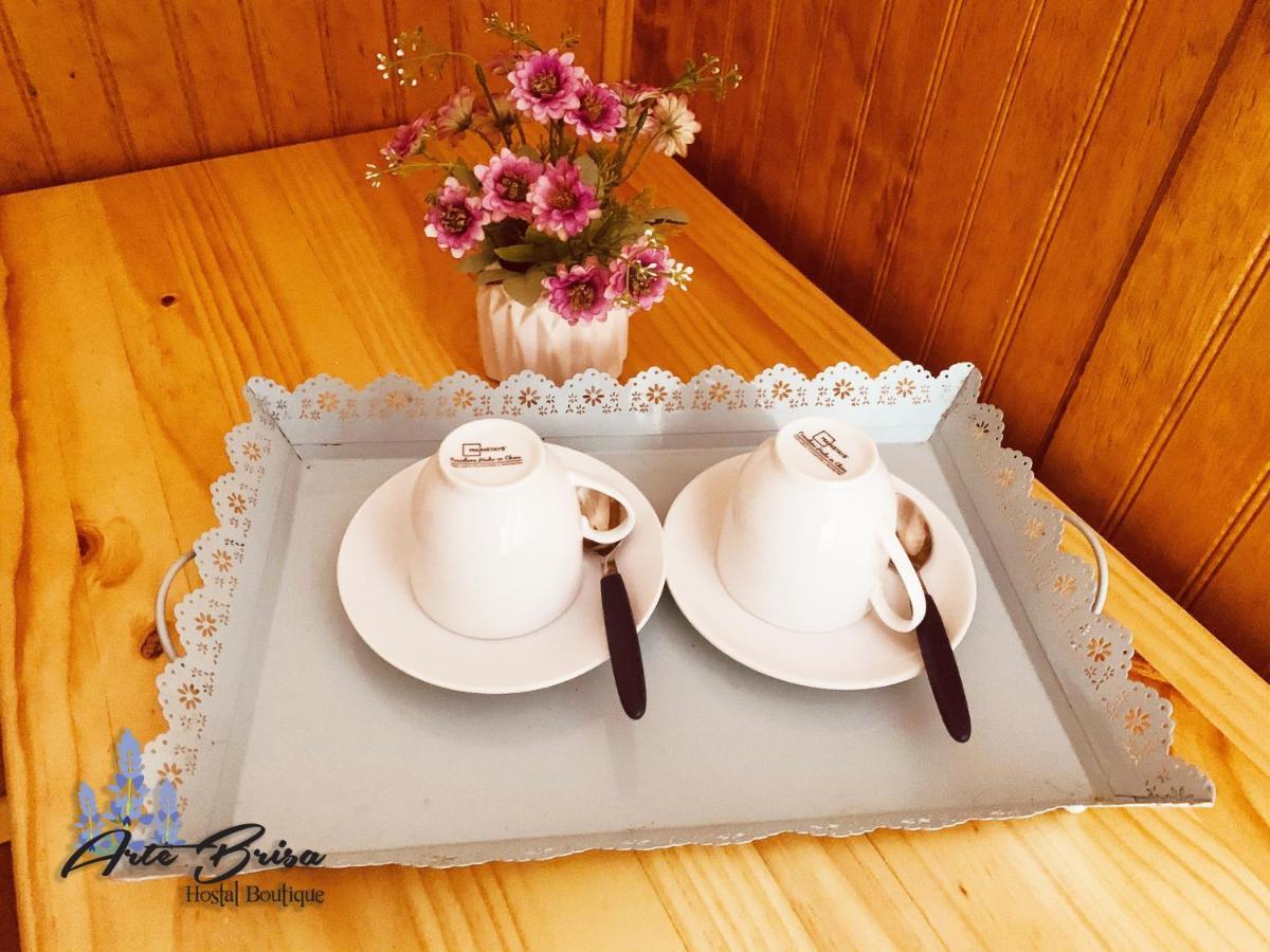 Arte Brisa Hostal Boutique Puerto Natales Bagian luar foto