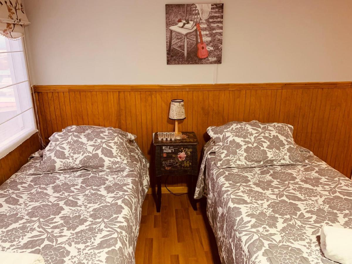Arte Brisa Hostal Boutique Puerto Natales Bagian luar foto